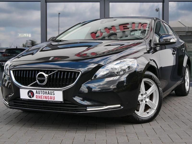 Schwarz Gebraucht 2017 Volvo V40 Kinetic Kombi | 14.400 € (Guter Preis) - Bild 1/4