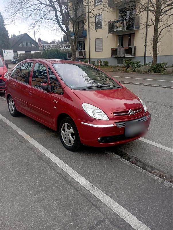 Gebraucht Citroën Xsara Picasso 90 PS (66 kW) 2007 Rot Van / Kleinbus