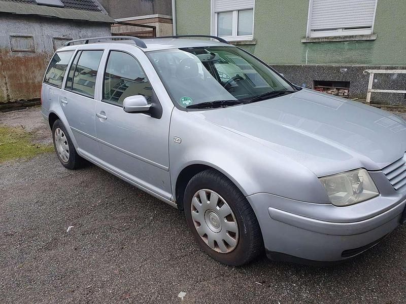 Gebraucht VW Bora Highline 101 PS (74 kW) 2000 Silber Kombi