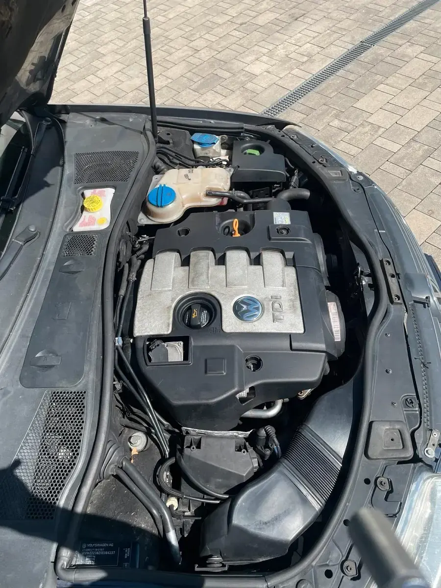 Gebraucht VW Passat 136 PS (100 kW) 2005 Blau Kombi
