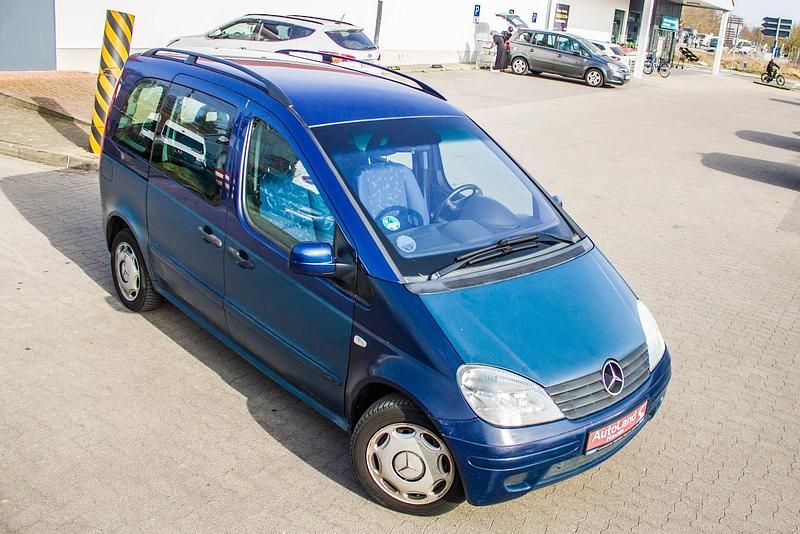 Gebraucht Mercedes Vaneo 101 PS (74 kW) 2003 Blau Van / Kleinbus
