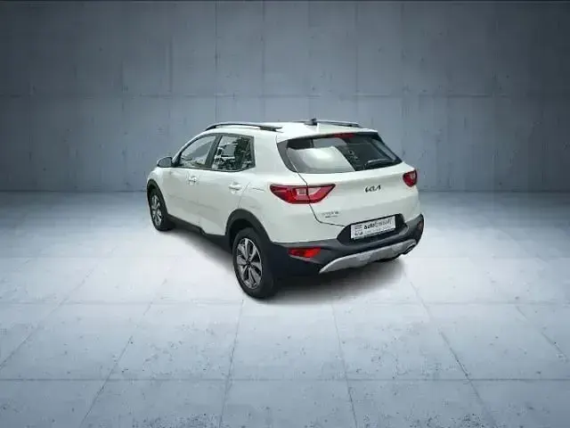 Gebraucht Kia Stonic Vision 101 PS (74 kW) 2023 Weiss SUV