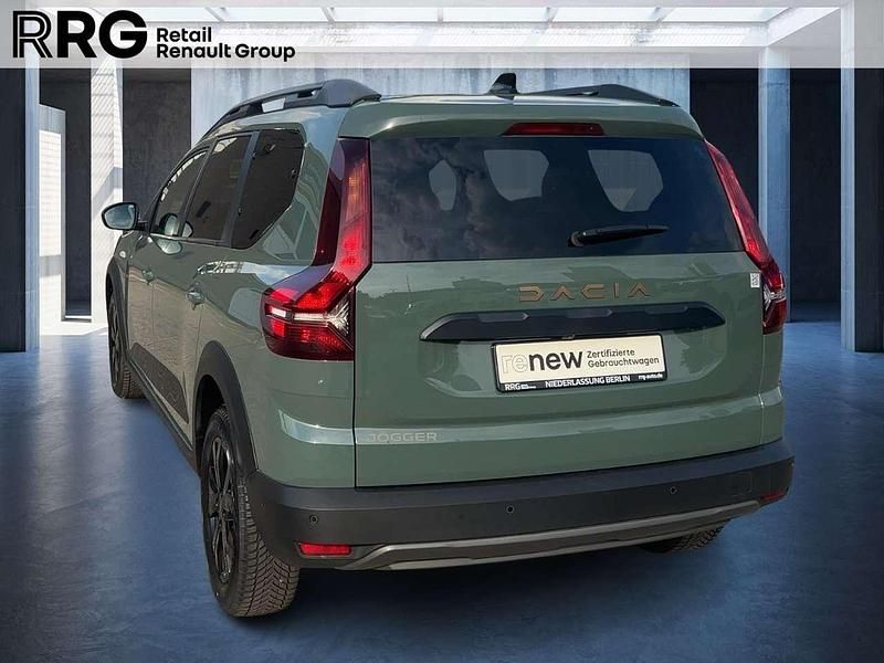 Usado Dacia Jogger 111 HP (81 kW) 2025 Verde Monovolume