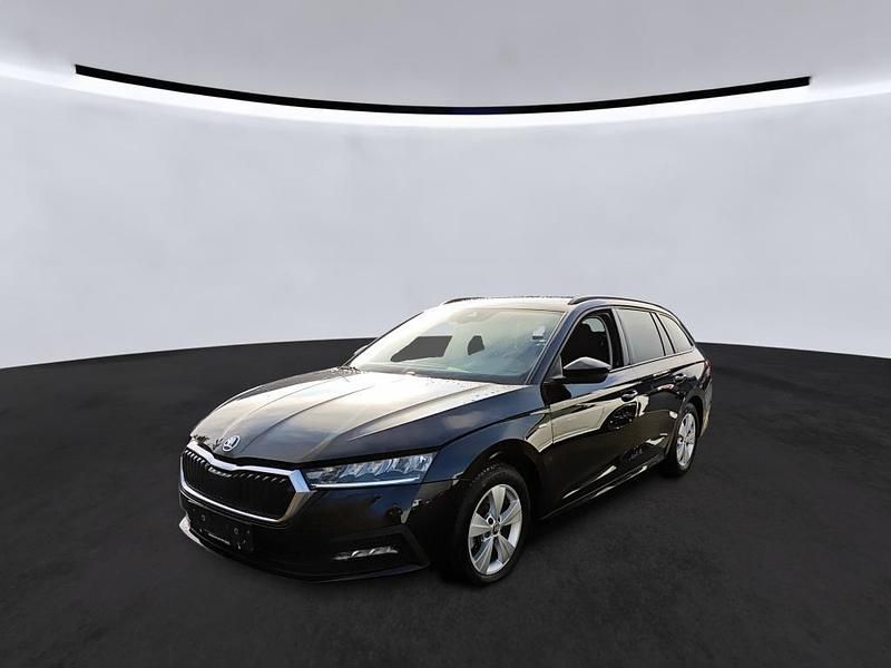 Gebraucht Skoda Octavia Clever 150 PS (110 kW) 2022 Schwarzmagic perleffekt Kombi