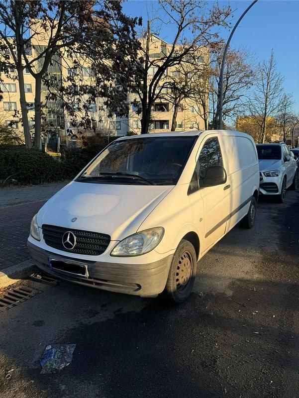 Weiß Gebraucht 2008 Mercedes Vito Van | 2.590 € (Superpreis) - Bild 1/4