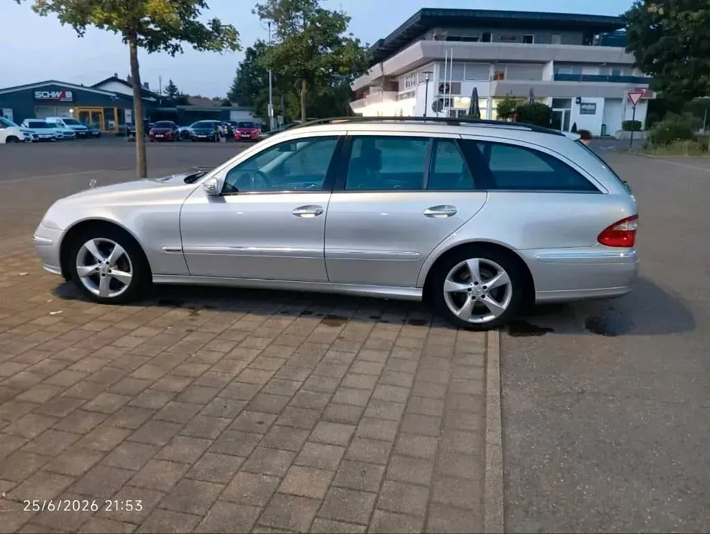 Gebraucht Mercedes E280 190 PS (139 kW) 2005 Silber Kombi