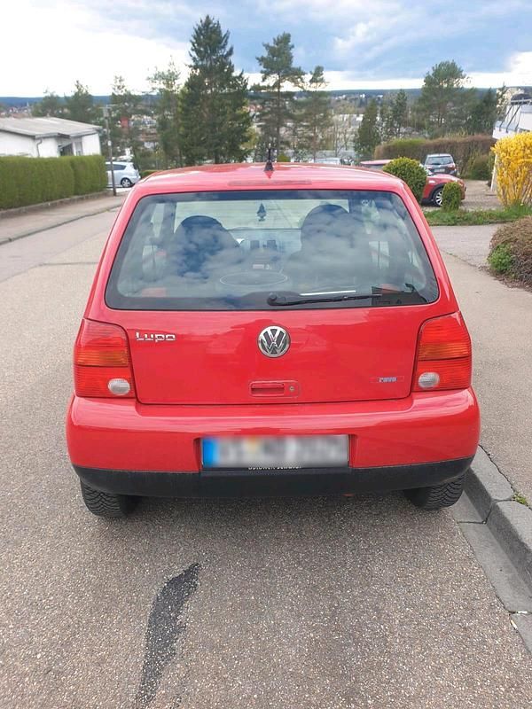 Gebraucht VW Lupo 50 PS (36 kW) 2004 Rot Kleinwagen