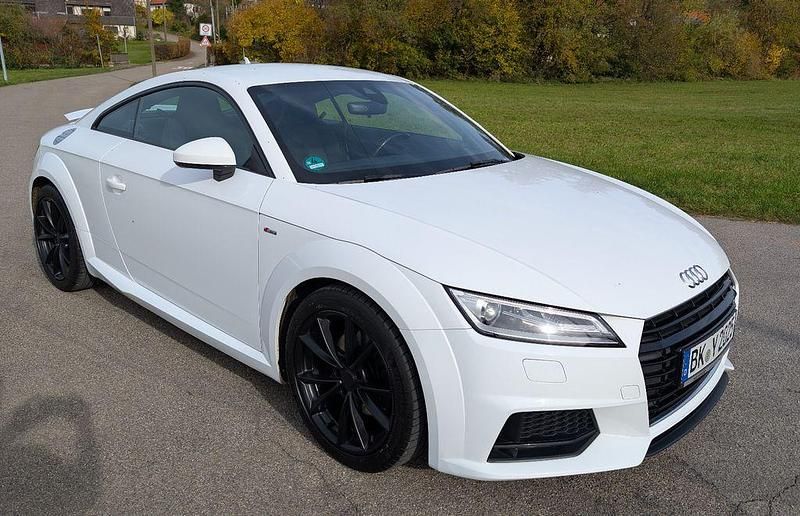 Gebraucht Audi TT S-Line 230 PS (169 kW) 2015 Weiß Coupé