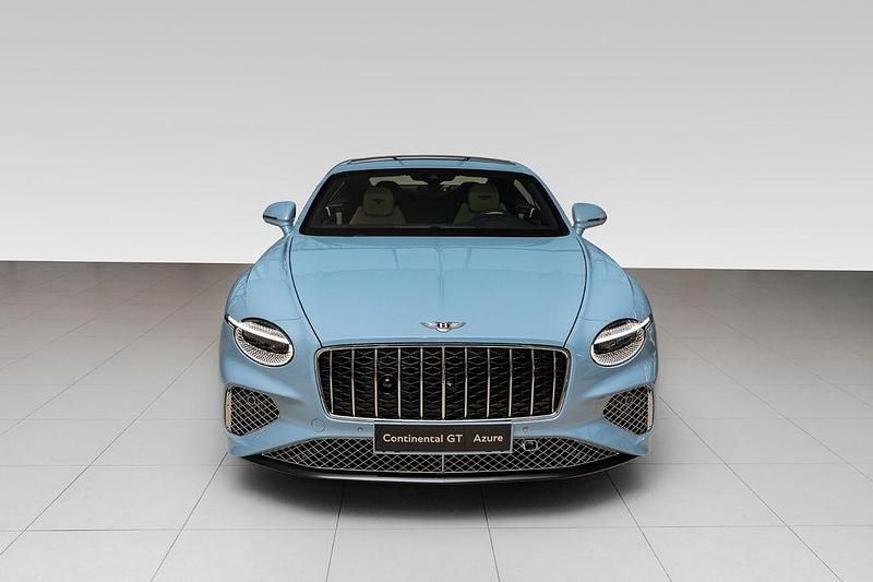 Neu Bentley Continental 680 PS (500 kW) 2026 Blau