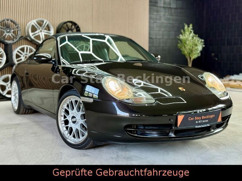 Braun Gebraucht 2001 Porsche 911 Carrera Cabriolet Cabrio | 22.990 € (Etwas zu teuer) - Bild 1/4