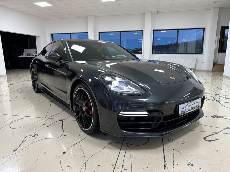 Schwarz Gebraucht 2020 Porsche Panamera GTS Limousine | 81.990 € (Teuer) - Bild 1/4