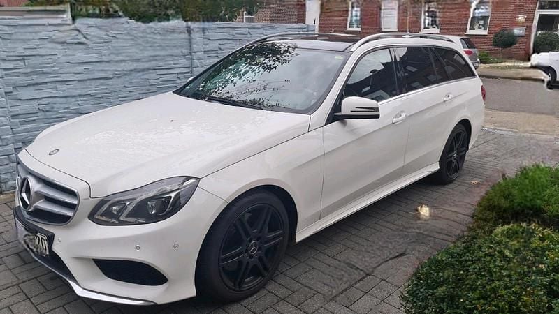 Weiß Gebraucht 2013 Mercedes E350 AMG Kombi | 13.000 € (Guter Preis) - Bild 1/4