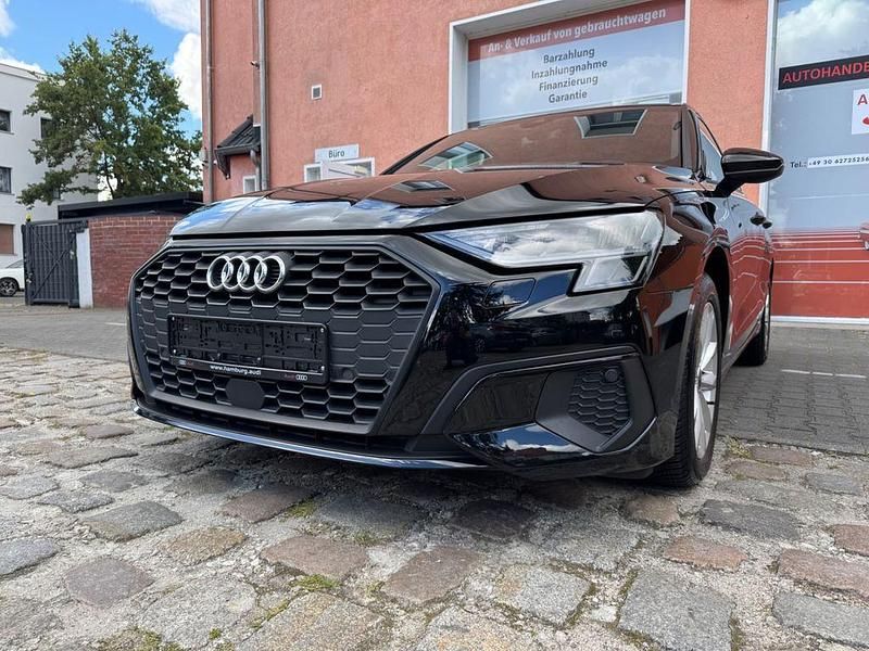 Schwarz Gebraucht 2023 Audi A3 Basis Limousine | 22.990 € (Guter Preis) - Bild 1/4