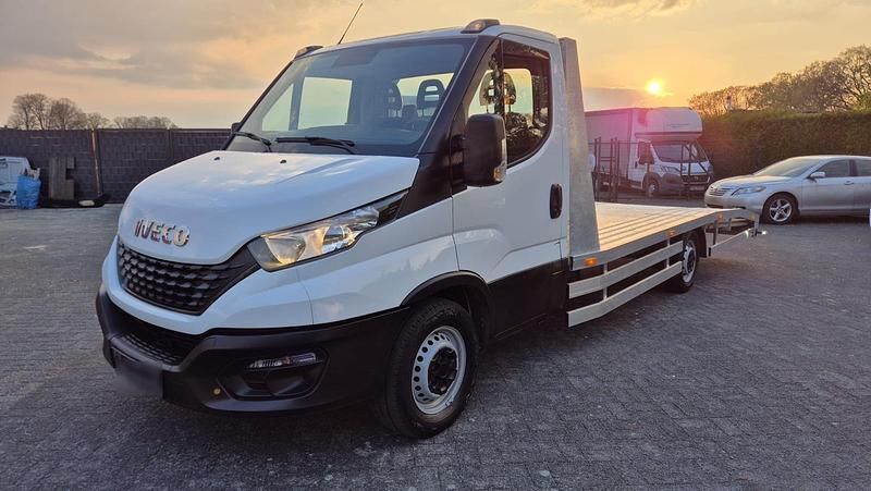 Gebraucht Iveco Daily 160 PS (117 kW) 2021 Weiß