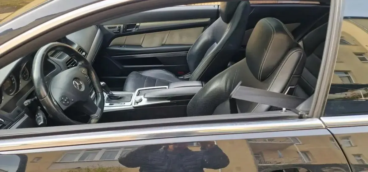 Gebraucht Mercedes 350 231 PS (169 kW) 2010 Schwarz Coupé