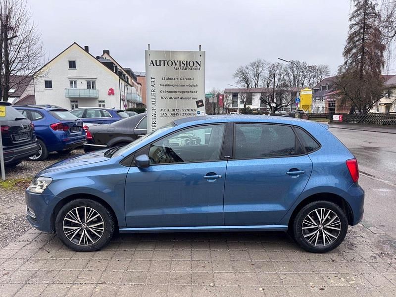Blau Gebraucht 2016 VW Polo Allstar Kleinwagen | 8.950 € (Guter Preis) - Bild 1/4
