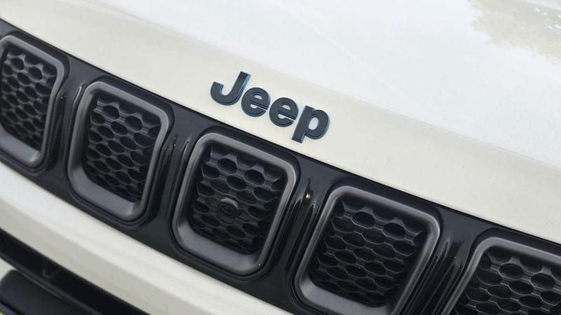 Neu Jeep Compass Summit 241 PS (177 kW) 2025 Weiß SUV