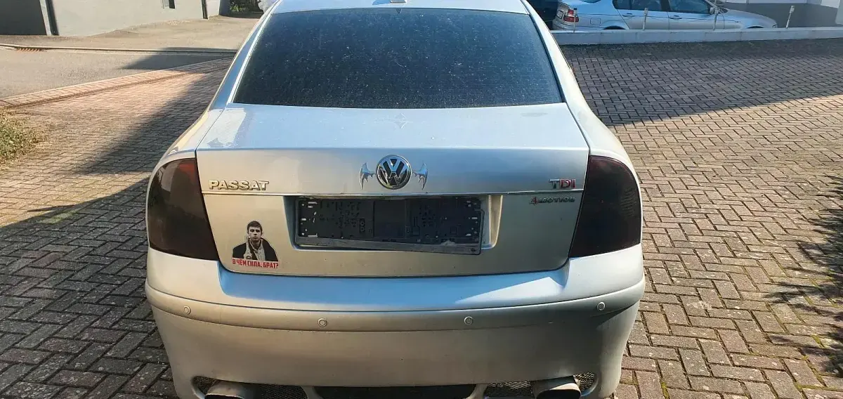 Gebraucht VW Passat 131 PS (96 kW) 2001 Silber Limousine