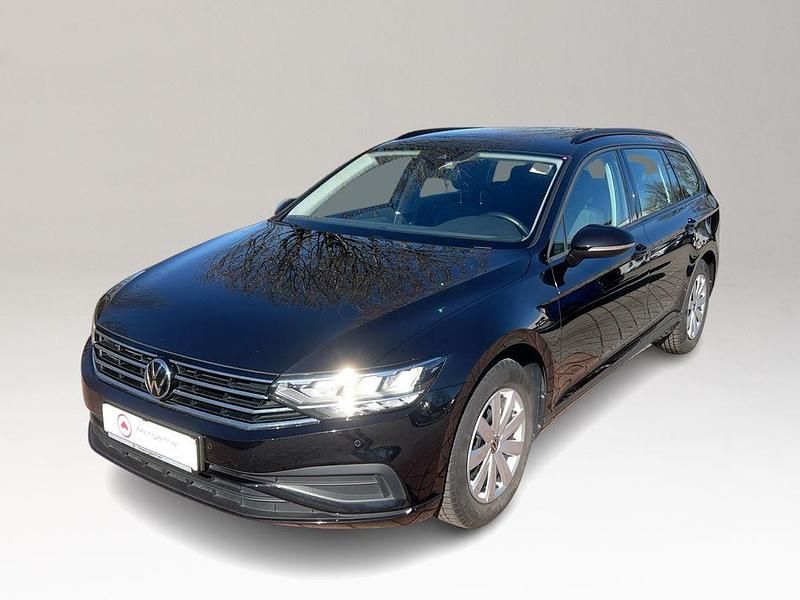 Gebraucht VW Passat Conceptline 150 PS (110 kW) 2022 Schwarz Kombi