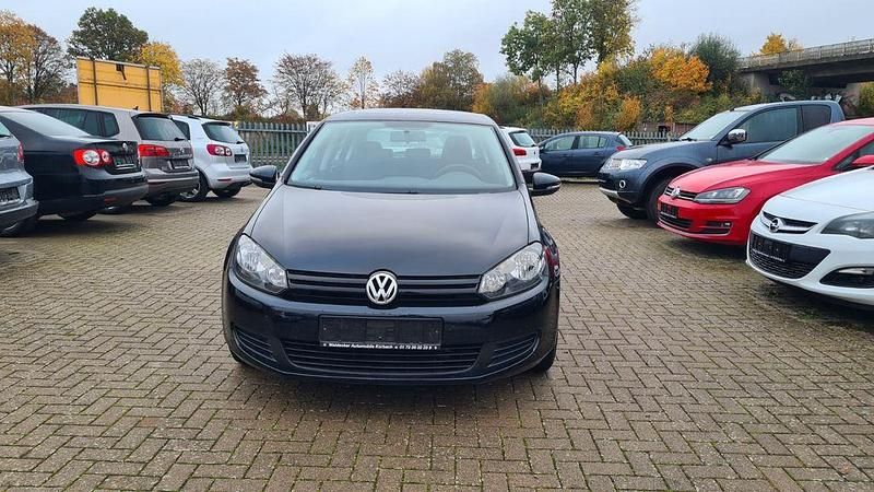 Schwarz Gebraucht 2009 VW Golf VI Trendline Limousine | 4.999 € (Fairer Preis) - Bild 1/4