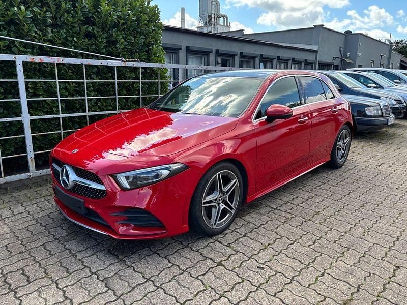 Rot Gebraucht 2019 Mercedes A220 AMG Limousine | 24.400 € (Fairer Preis) - Bild 1/4