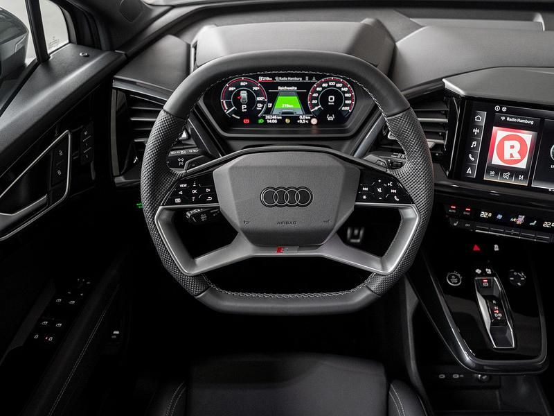 Gebraucht Audi Q4 e-tron Ambiente 125 kW (170 PS) 2023 Grau SUV