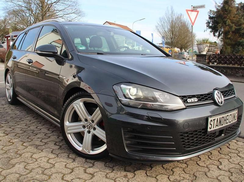 Carbon steel grey metallic Gebraucht 2016 VW Golf VII GTD Kombi | 12.990 € (Fairer Preis) - Bild 1/4