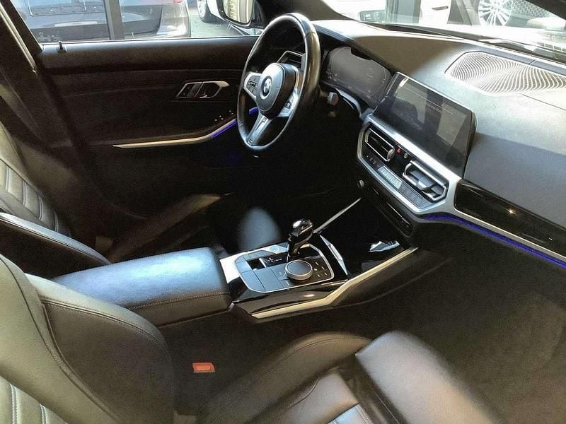 Gebraucht BMW 340 374 PS (275 kW) 2021 Saphirschwarz Kombi