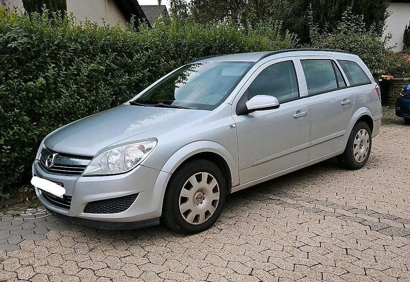 Silber Gebraucht 2009 Opel Astra Eco Kombi | 1.950 € (Fairer Preis) - Bild 1/3