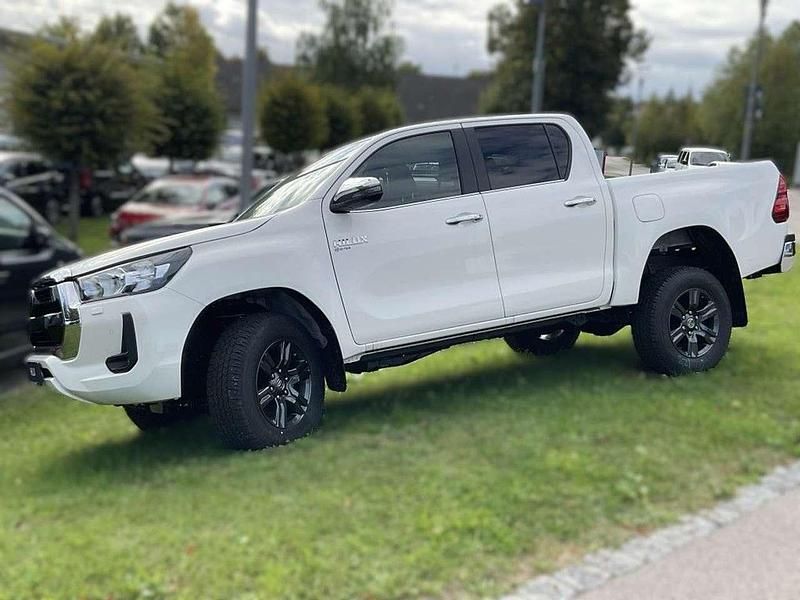 Schneeweiß Neu 2025 Toyota HiLux Comfort Abholung | 52.990 € (Superpreis) - Bild 1/3