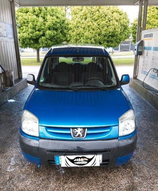 Blau Gebraucht 2005 Peugeot Partner Van / Kleinbus | 1.400 € - Bild 1/4