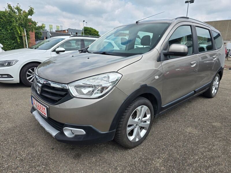 Braun Gebraucht 2014 Dacia Lodgy Stepway Van / Kleinbus | 5.999 € (Superpreis) - Bild 1/4