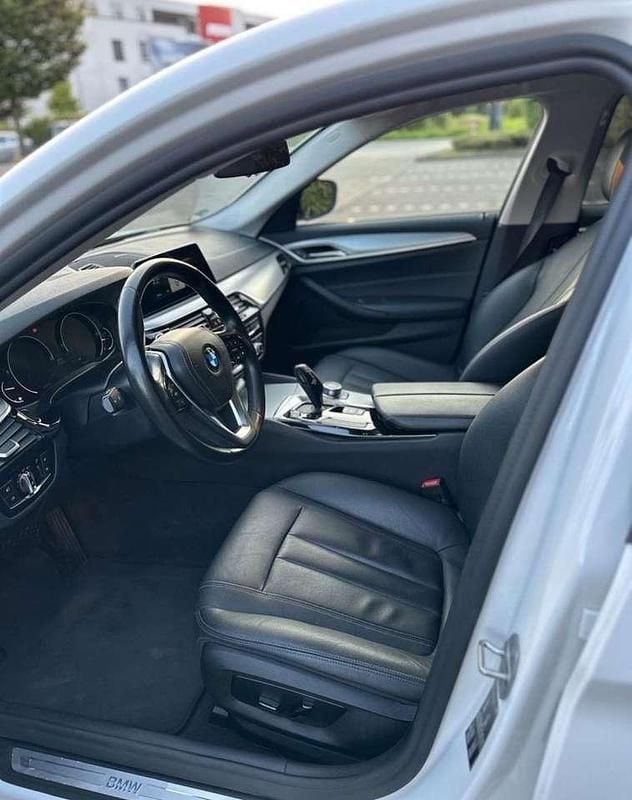 Gebraucht BMW 540 Luxury Line 340 PS (250 kW) 2019 Limousine