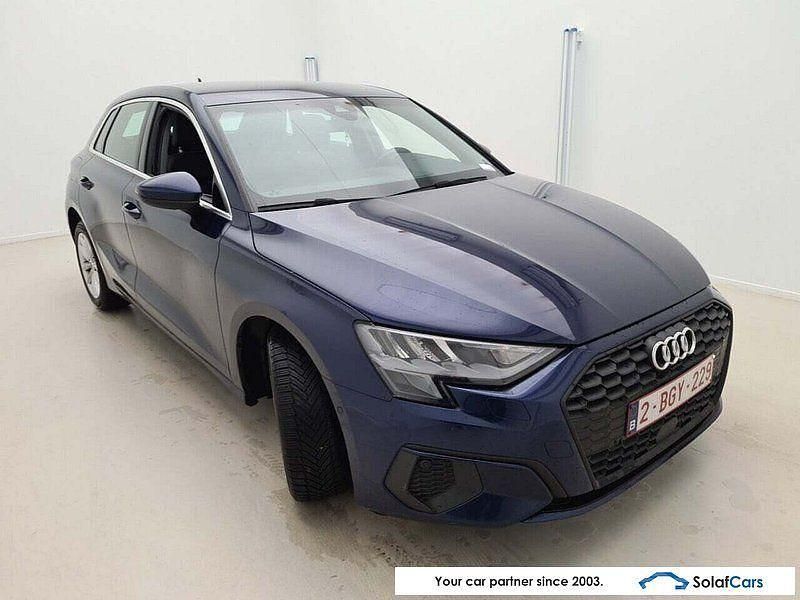Gebraucht Audi A3 116 PS (85 kW) 2021 Blau Limousine