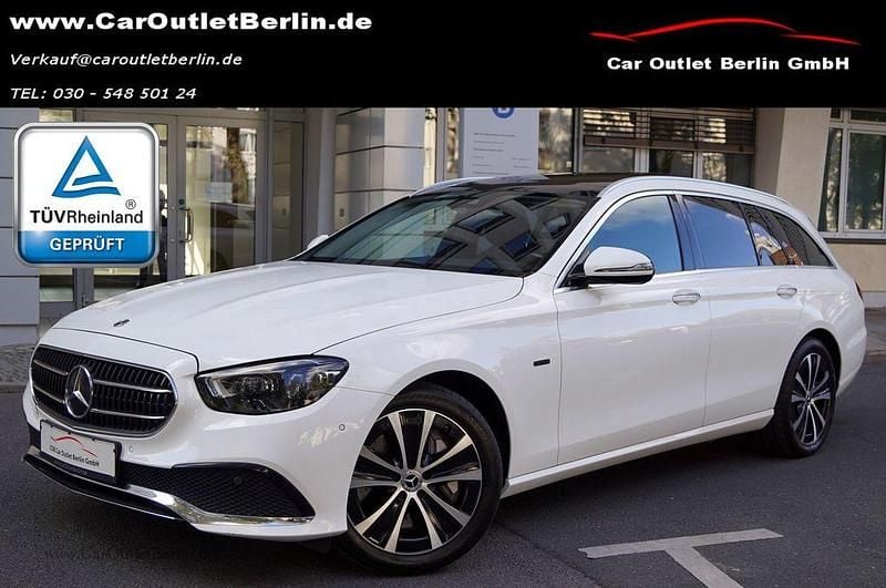 Weiß Gebraucht 2020 Mercedes E300 Limousine | 26.950 € (Fairer Preis) - Bild 1/4