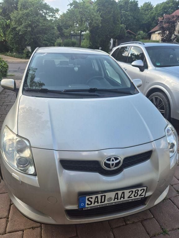 Gebraucht 2009 Toyota Auris Life Limousine | 6.950 € (Teuer) - Bild 1/4