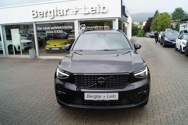 Onyx black Gebraucht 2025 Volvo XC40 Ultra SUV | 50.890 € - Bild 1/4