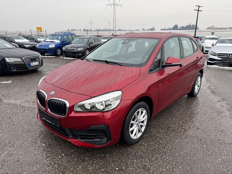 Gebraucht BMW 218 Active Tourer Advantage 140 PS (102 kW) 2019 Rot Van / Kleinbus