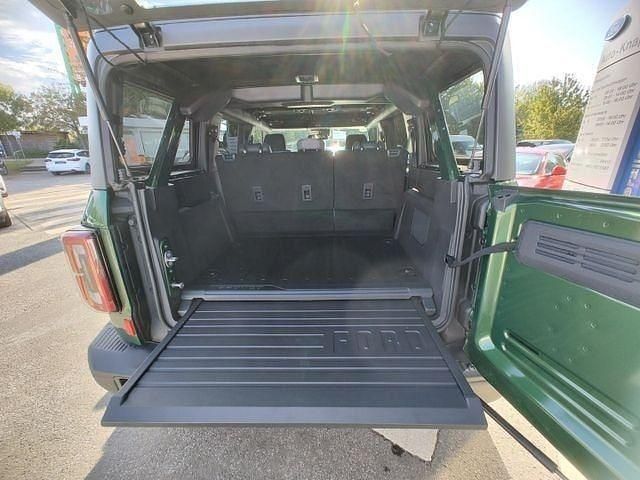 Gebraucht Ford Bronco Outer Banks 334 PS (245 kW) 2023 Eruption green SUV