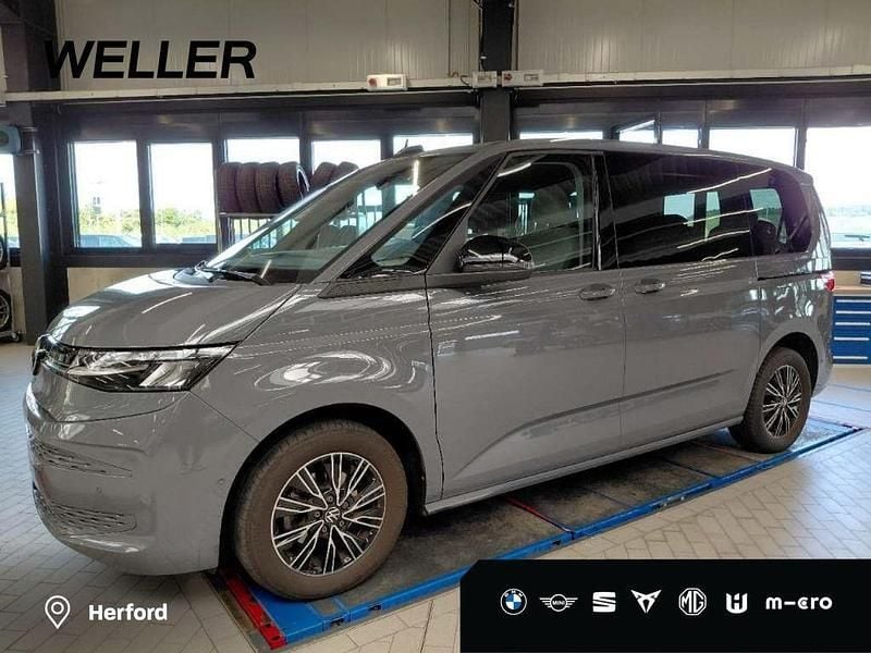 Grau Gebraucht 2024 VW Multivan Life Van / Kleinbus | 49.825 € (Guter Preis) - Bild 1/4