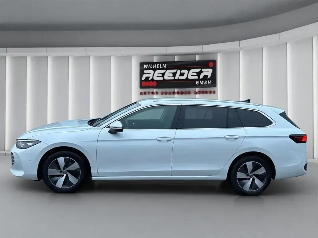 Gebraucht VW Passat Business 150 PS (110 kW) 2025 Weiß Limousine