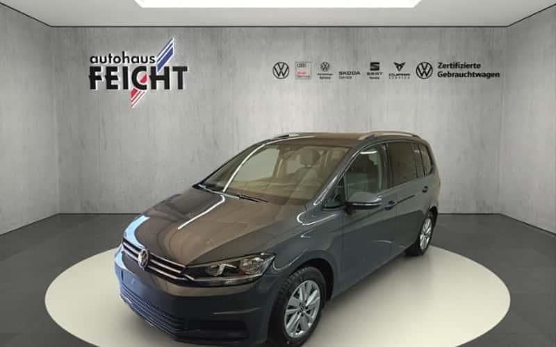 Grau Gebraucht 2024 VW Touran Comfortline Van / Kleinbus | 34.980 € (Fairer Preis) - Bild 1/4