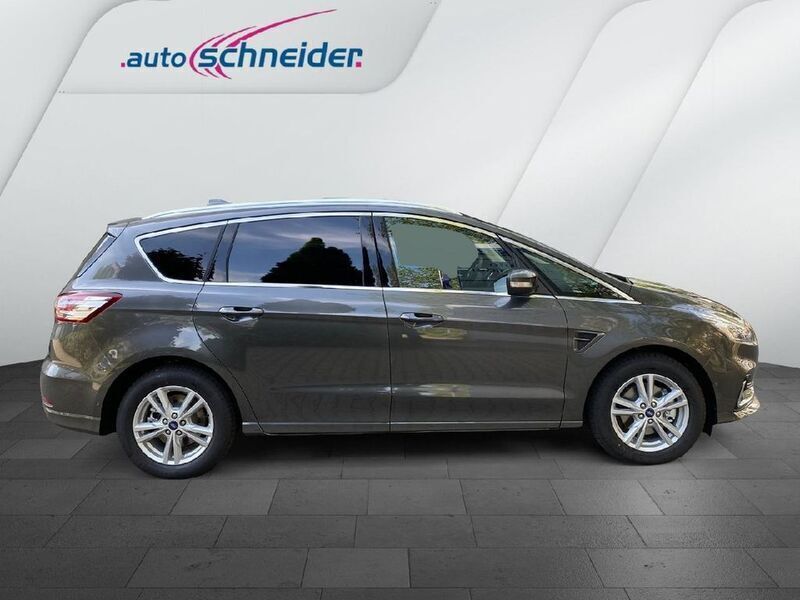 Gebraucht Ford S-MAX Titanium 150 PS (110 kW) 2023 Magneticgrau (metallic) Van / Kleinbus