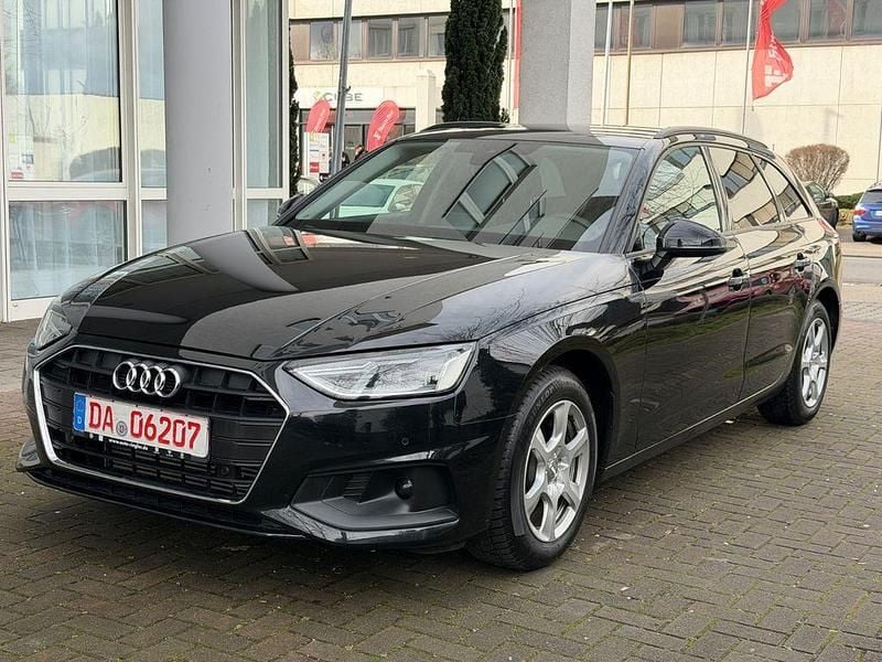 Gebraucht Audi A4 Basis 150 PS (110 kW) 2022 Schwarz Kombi