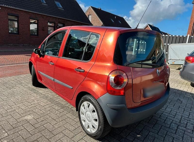 Second-hand Renault Modus 68 CP (50 kW) 2006 Monovolum