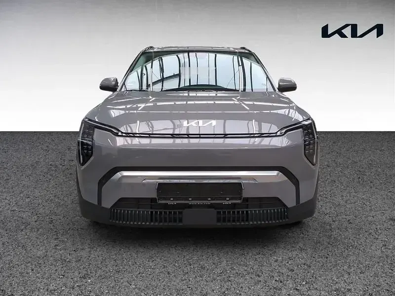 Używany Kia EV3 Earth 150 kW (204 KM) 2025 Szary SUV