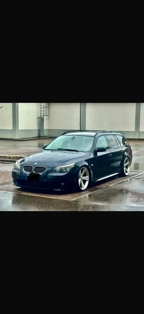 Gebraucht BMW 530 M Sport 235 PS (172 kW) 2008 Blau Kombi