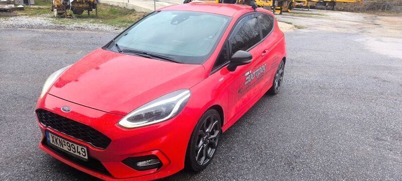 Rot Gebraucht 2019 Ford Fiesta ST-Line Kleinwagen | 11.500 € (Teuer) - Bild 1/4