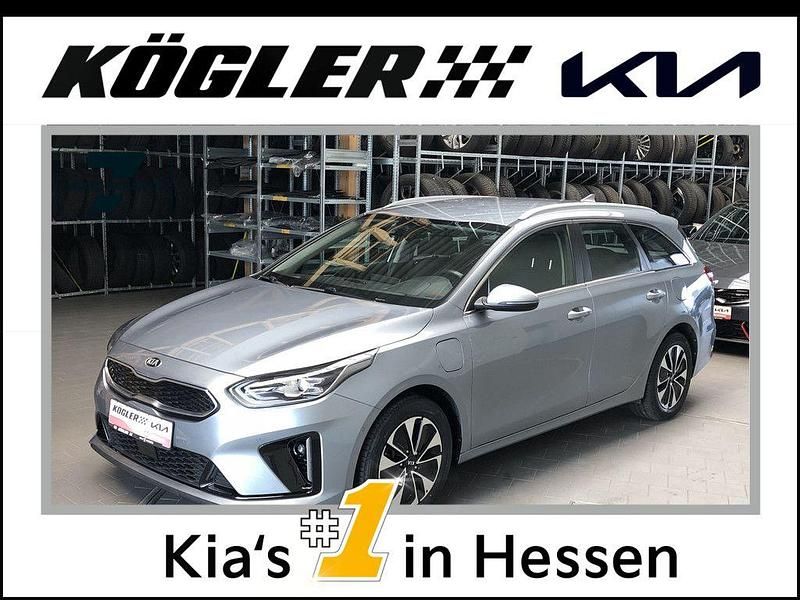 Lunargrau (metallic) Gebraucht 2020 Kia Ceed Sportswagon Spirit Kombi | 19.860 € (Fairer Preis) - Bild 1/4