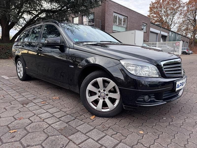 Schwarz Gebraucht 2010 Mercedes C200 Kombi | 4.850 € (Guter Preis) - Bild 1/4
